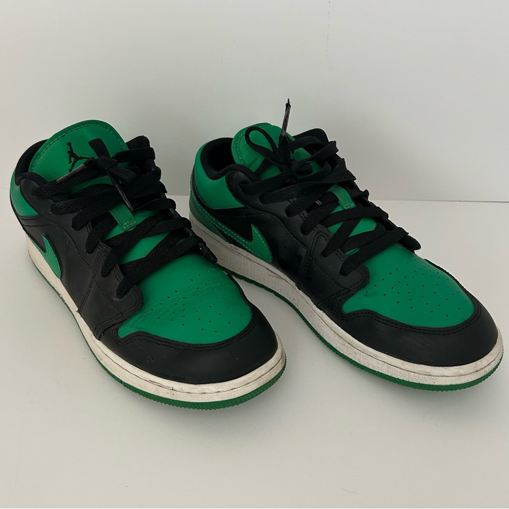 Nike Air Jordan Low Top Lace Up Lucky Green and Black Style 553560-065 Sneakers